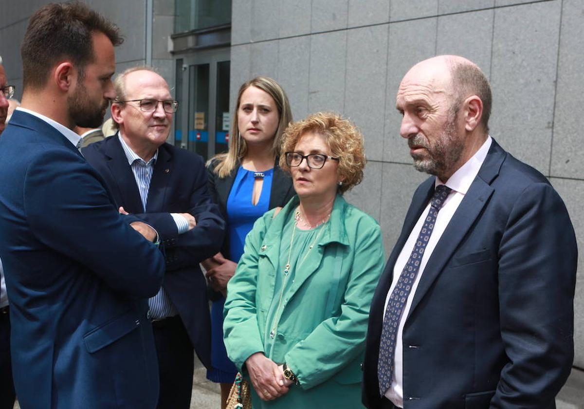 El PP presenta una queja formal en la Junta contra Juan Cofiño por